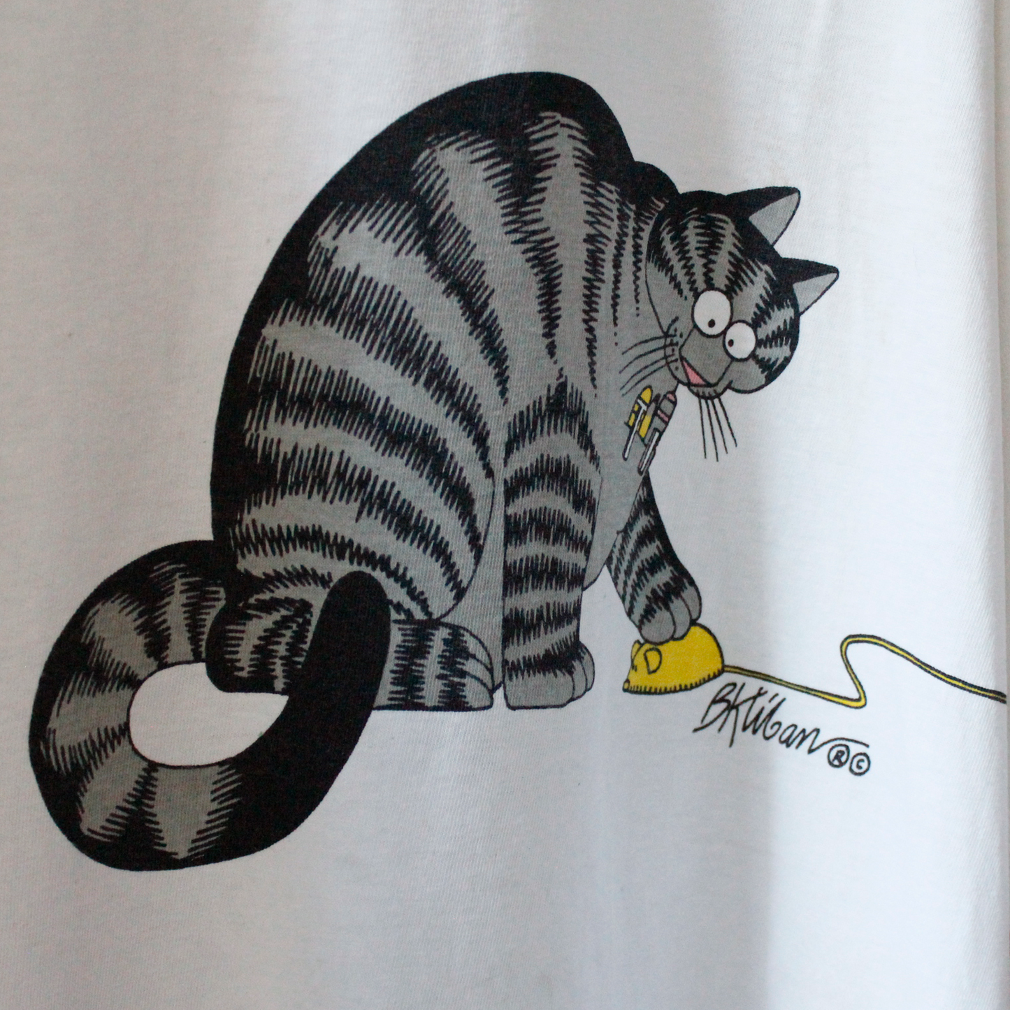 Cat Mouse Computer Tee / White / 90s / Kliban Cat