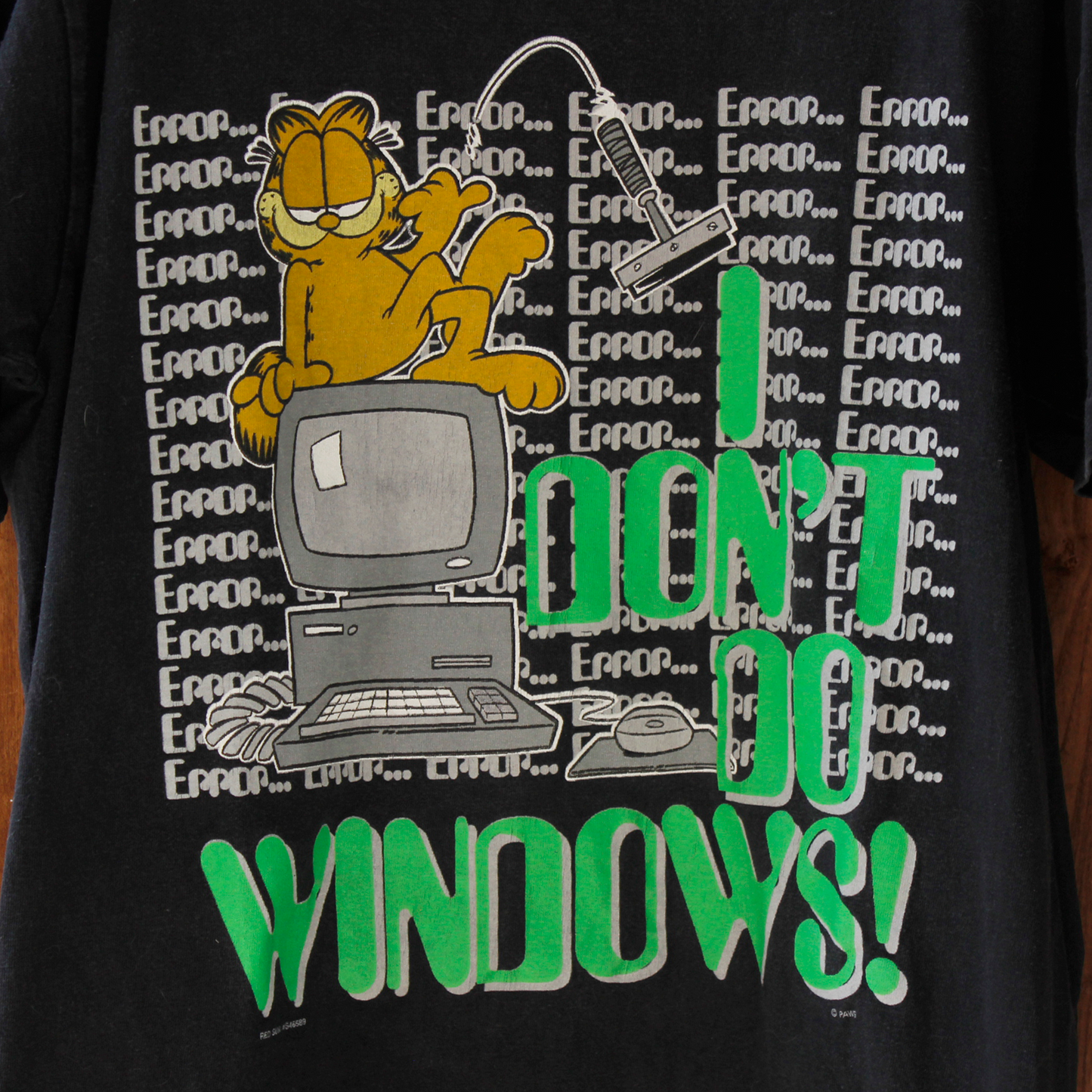 I DON'T DO WINDOWS! Garfield Tee / 90s / Made in USA