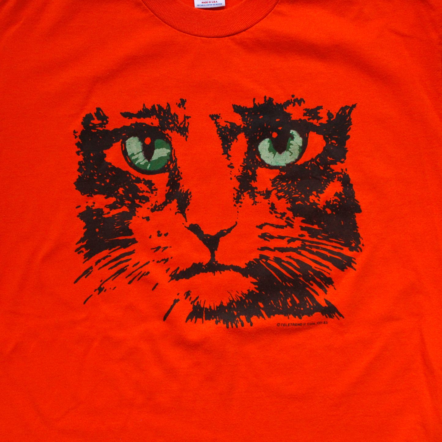 Green Eyes Cat Tee / Made in USA