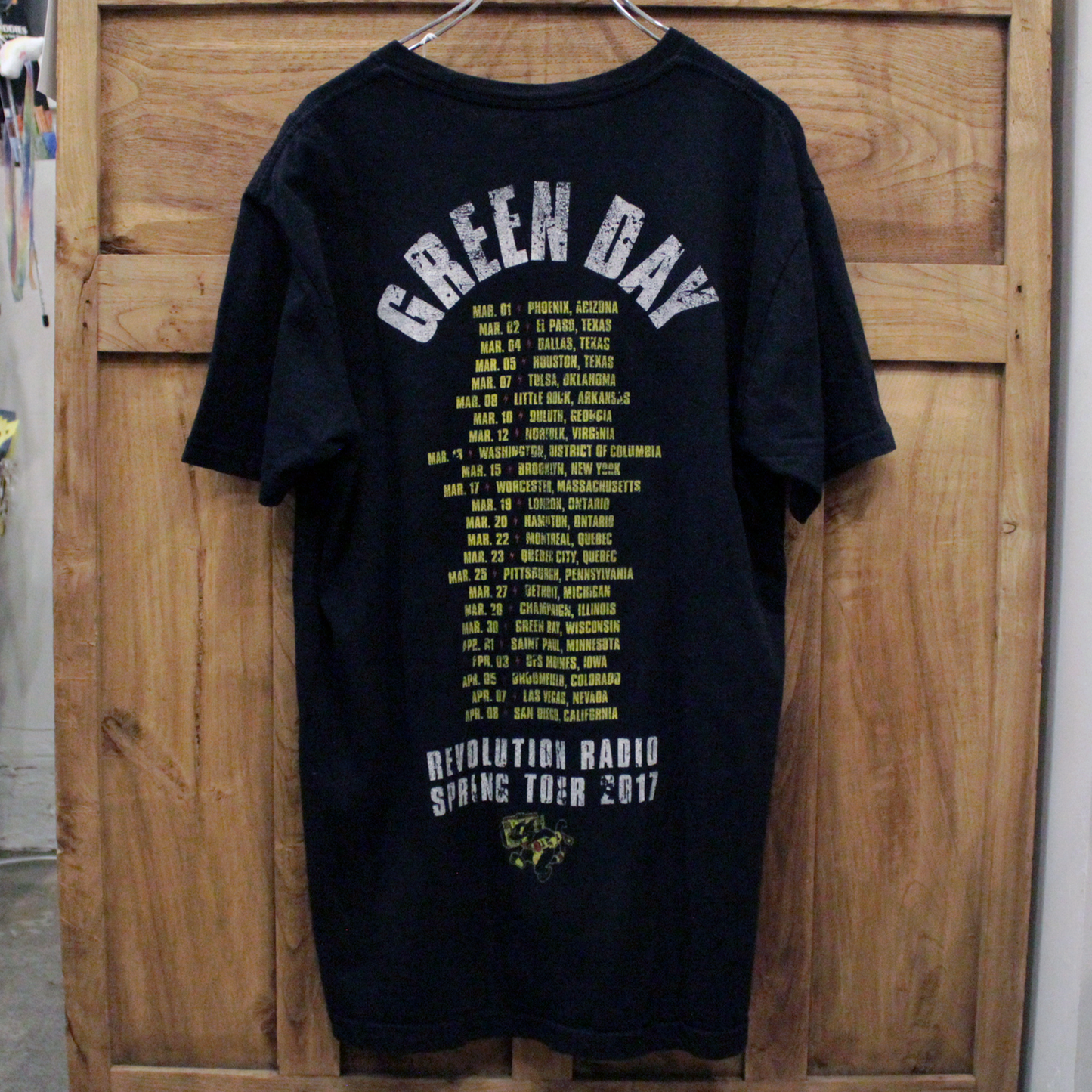 GREEN DAY Revolution Radio Spring Tour Tee / 2017