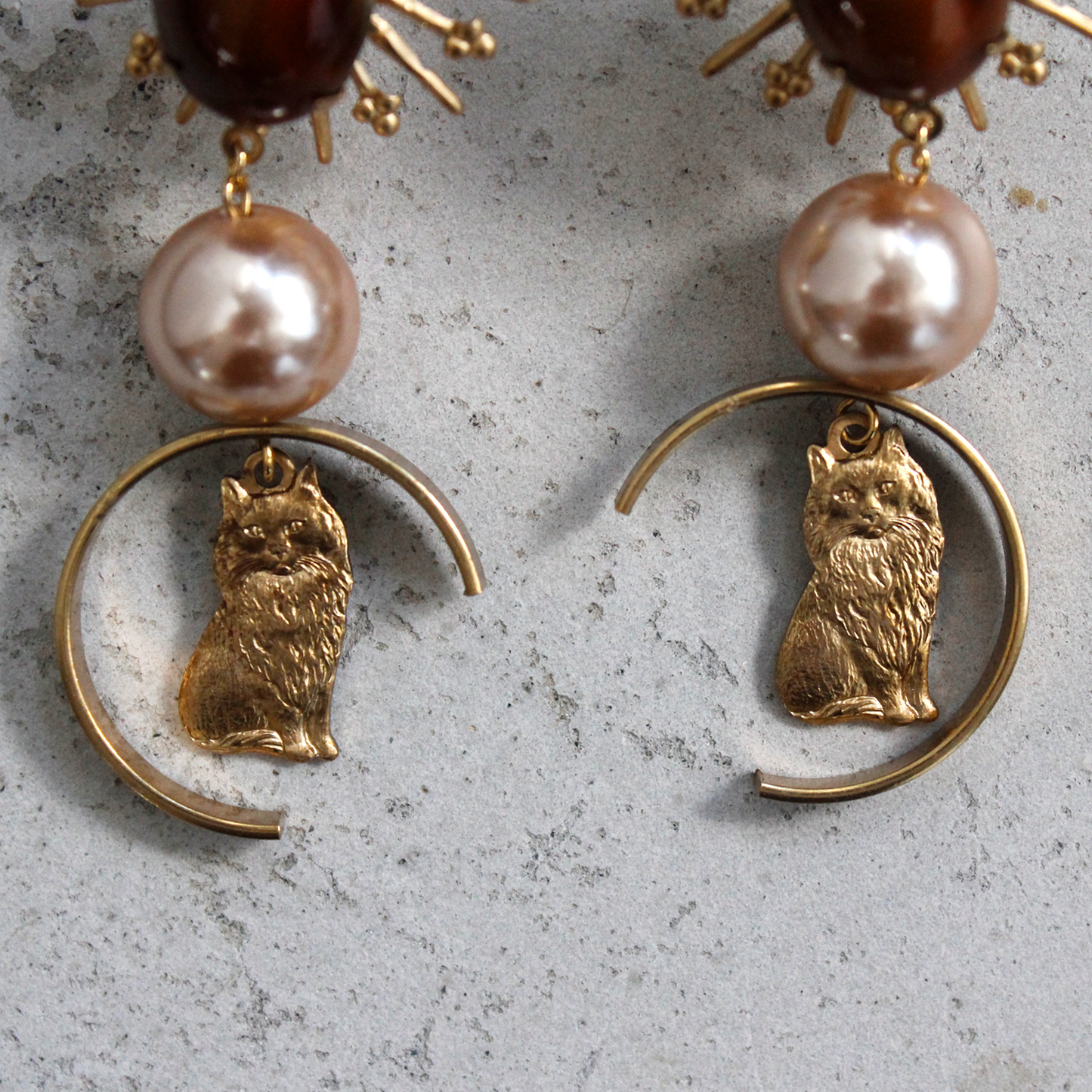 Sun, Moon and Long-hair Cat Earring