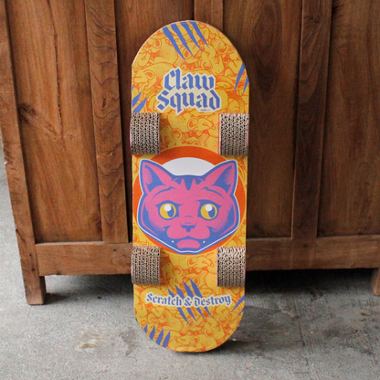 Cat Scratch Skateboard / SUCK UK